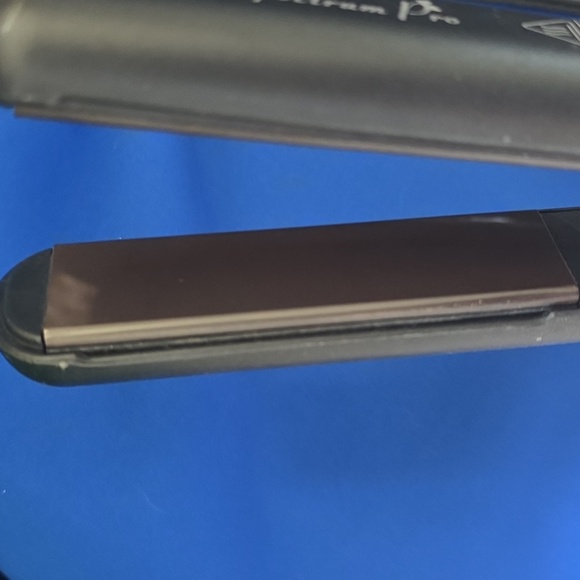 NIB ISO Professional Super Spectrum Pro Ceramic Ionic Hair Straightener - Black - Picture 8 of 12